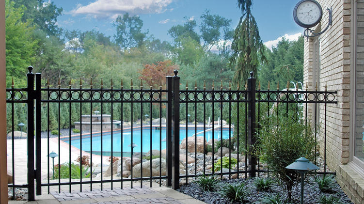 aluminum-pool-and-ornamental-fence-installation-in-lincoln-ne
