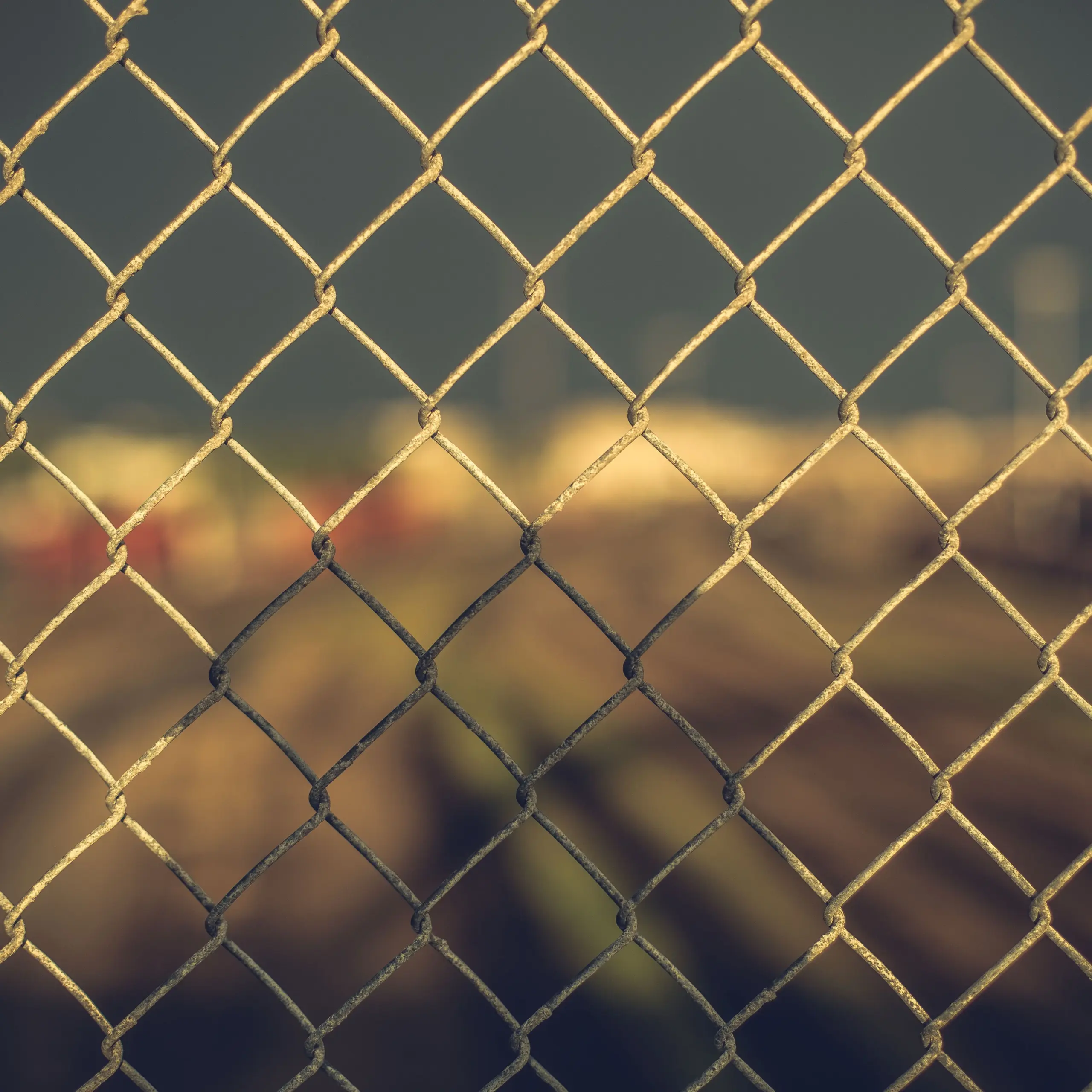close-up-view-of-the-chain-link-fence-in-lincoln-ne