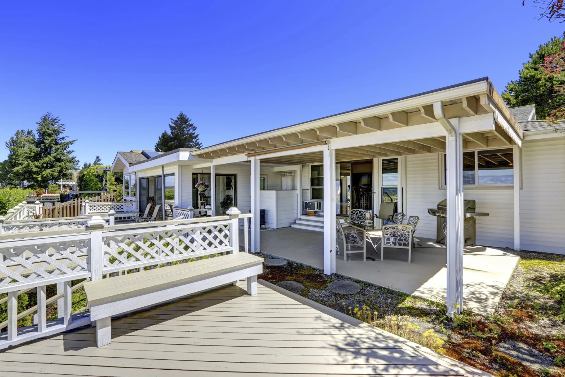 perspective-view-of-the-walkout-porch-with-patio-area-and-wooden-bench-in-lincoln-ne